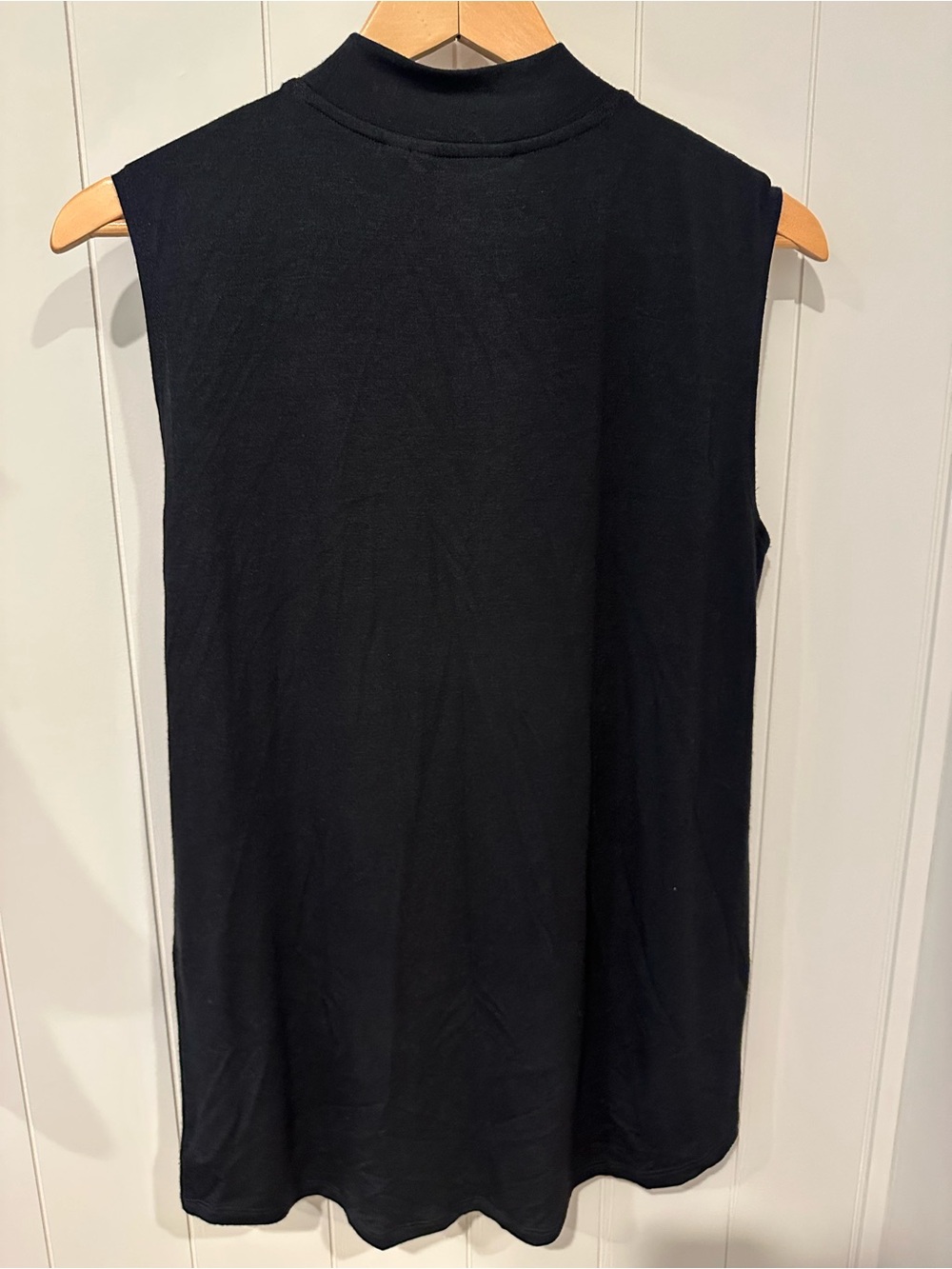 Athleta Black Mock Neck Sleeveless Tank Women’s Small - Picture 6 of 6